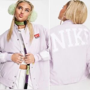 NWT Nike Sportswear Team Nike Women's Jacket, DQ6609-530, Size L $120